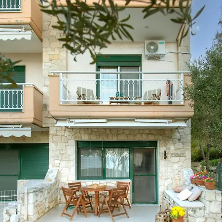 Big Blue Sea House, Nea Potidea, Halkidiki